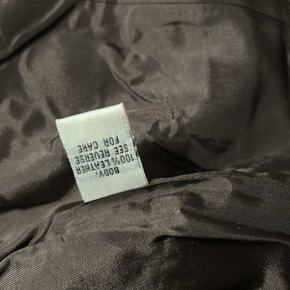 Leather jacket - Picture 10 of 16